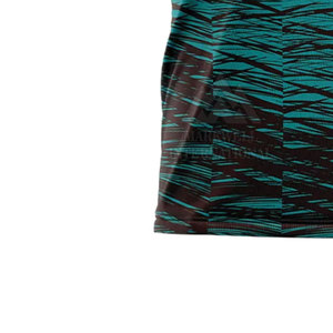 Nueva Camiseta de Fútbol Sublimada para Equipos Deportivos, Personalizable con Nombre y Número - Product Image 3