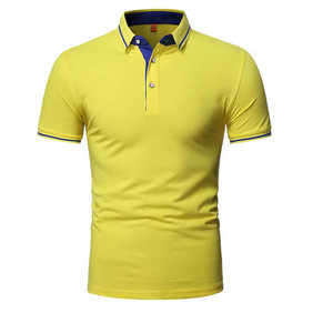 Camiseta de Hombre Amarilla de Color Sólido, Manga Corta, Tejida, Transpirable, con Logotipo Frontal, Corte Regular, Estilo Casual - Product Image 1