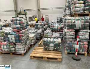 Sweat à capuche décontracté en coton pour homme, uni, avec fermeture éclair intégrale, disponible en grandes tailles - Product Image 3