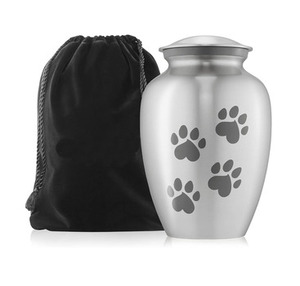 Urnes funéraires en laiton pour animaux de compagnie, urnes commémoratives, urnes de souvenir, urnes de burial de haute qualité à bas prix - Product Image 4