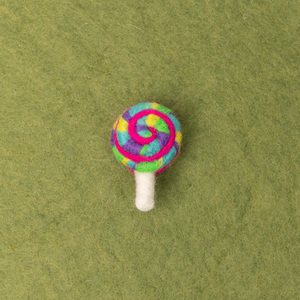 Juguete de Fieltro de Lana Hecho a Mano con Forma de Piruleta, Comida de Juguete para Juego de Imitación, Decoración de Verano, Accesorio de Caramelo, Comercio Justo, Ético, Venta al por Mayor a Granel - Product Image 1