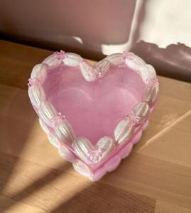 Caja de Resina Decorativa Hecha a Mano para Joyas, Organizador de Almacenamiento de Joyas, Pequeño Contenedor de Regalo de Resina Personalizado - Product Image 5