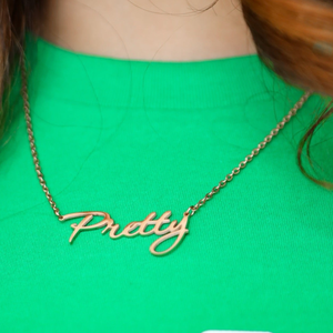 สร้อยคอพริตตี้ เอเคเอ จี้ตัวอักษรสีทอง ดีไซน์หรูหรา เครื่องประดับผู้หญิง แฟชั่นทันสมัย ใช้ได้ทุกวัน เหมาะเป็นของขวัญ - Product Image 2