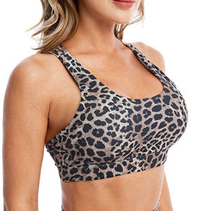 Sujetador deportivo de yoga para mujer, sin espalda, con logo frontal de leopardo, soporte medio, almohadillas extraíbles, top corto sexy para gimnasio y entrenamiento. - Product Image 2