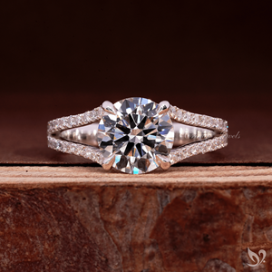 แหวนเพชรทรงกลม 2 กะรัต แบบฝังเพชรเต็มวง แหวนหมั้น ได้รับการรับรองจาก IGI ทำจากทองคำขาว 10K - Product Image 1