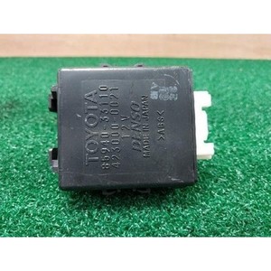 Relais d'essuie-glace d'origine ES XV60 2012-2015, référence 8594033110 - Product Image 1