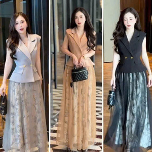 ชุดเซ็ตสองชิ้นสำหรับฤดูร้อน เสื้อผ้าผู้หญิง สวมใส่สบาย แฟชั่นธรรมชาติ ซักได้ บรรจุภัณฑ์แบบกำหนดเอง จากผู้ผลิตในเวียดนาม - Product Image 2