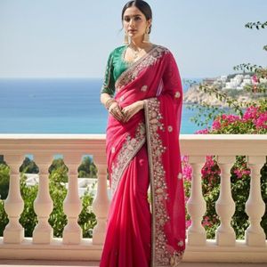 Sari en soie et mousseline pour femme avec broderies et bordure à passepoil, sari de créateur pour occasions spéciales, prix de gros par Royal Export - Product Image 4