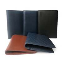 Dompet perjalanan kulit Premium tempat paspor penutup casing penghalang RFID dengan logo kustom pendek 100% kulit asli dompet pria
