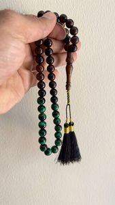 Tasbih de Resina Roja Real - Product Image 2