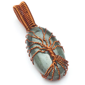 Pendentifs en cristal naturel assorti, artisanal, vintage, design rétro, enveloppé de fil de cuivre, matériau en laiton, plaqué rhodium - Product Image 2