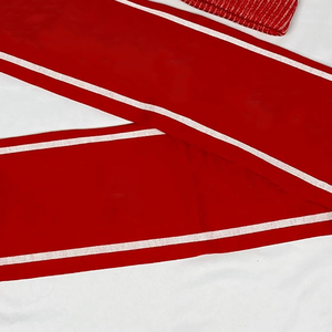 ชุดผ้าพันคอและหมวกไหมพรมอะคริลิคยาวลายแจ็คการ์ดสีแดงและสีขาว Delta Sigma Theta DST |   ชุดของขวัญความอบอุ่นในฤดูหนาวสำหรับชมรมนักศึกษาแบบกำหนดเอง - Product Image 3