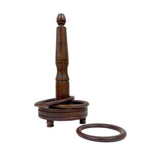 Jeu de lancer d'anneaux en bois artisanal de qualité supérieure, jeu de quilles vintage en bois, pièce de jeu de table pour salon et usage intérieur - Product Image 3