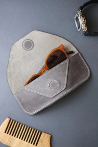 Vintage Full Grain Leather Luxury <b>Sunglasses</b> <b>Case</b> Water Resistant Lightweight Durable Soft Lining Spectacle Protector Bulk - Product Image 3