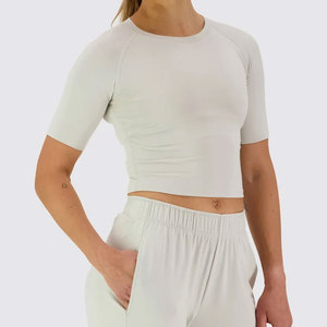 Haut de sport sans couture pour femme, coupe ajustée, anti-transpiration, compression, idéal pour la gym, l'entraînement et les activités de plein air - Product Image 3