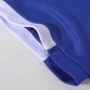 ชุดกีฬาคุณภาพสูง ระบายอากาศได้ดี สำหรับผู้ชายที่รักการเล่นกีฬา ชุดฟุตบอลที่ออกแบบมาเพื่อการฝึกซ้อมและการแข่งขันของสโมสรและการเล่นเป็นทีม - Product Image 3