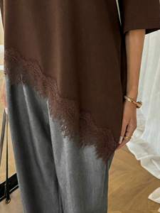 ODM Oversized Asymmetrical Diagonal Lace Hem Tee <b>Brown</b> Short Sleeve Crewneck Cotton Loose Fit Casual Pullover Top Women's Shirts - Product Image 3
