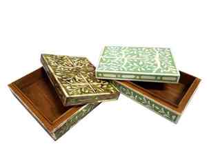 Caja de diseño con incrustaciones de nácar para baratijas y joyas de Tradebyd - Product Image 1