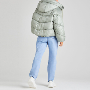 Chaqueta Acolchada Verde Claro para Mujer, con Capucha, Cierre de Cremallera, Manga Larga, Abrigo de Invierno, Relleno Grueso de Poliéster, Color Sólido - Product Image 3