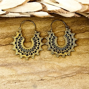 Pendientes Geométricos Tribales Favoritos del Mercado, Joyería Boho de Aro de Latón para Mujer, Acabado de Latón Antiguo, Estilo Étnico [Venta al por Mayor/OEM/ODM] - Product Image 1