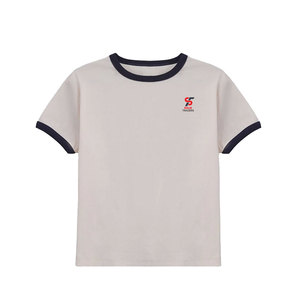 T-shirt de sport pour femme Solid Trader, haut de gamme, extensible, respirant, à séchage rapide, texture lisse, élégant - Product Image 3