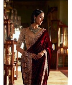 Sari Tradicional Indio de Terciopelo y Tela de Red con Bordado de Hilo y Dori para Bodas y Fiestas para Mujeres - Product Image 1