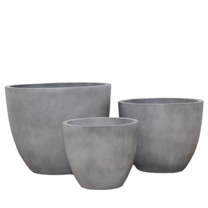 Pots et jardinières en béton et en céramique de différentes tailles, fabriqués au Vietnam, sur mesure, avec logo. - Product Image 1