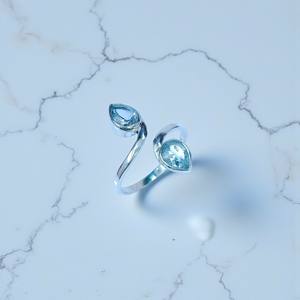 Bagues légères en argent sterling 925 avec topaze bleue facettée, bagues à pierres précieuses de coupe exceptionnelle - Product Image 2