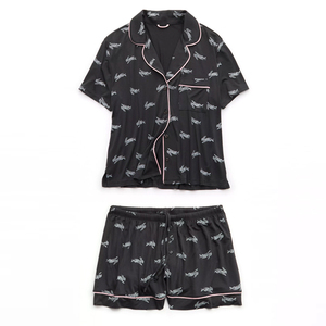 Pyjama d'été en jersey de bambou de haute qualité pour femme, ensemble chemise de nuit boutonnée et short imprimé, durable, à manches courtes, avec logo frontal - Product Image 6