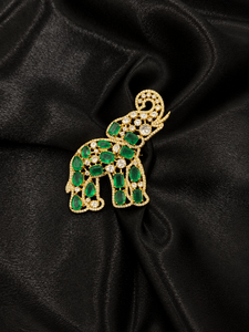 Broche éléphant majestueuse en argent sterling 925 avec pierres couleur émeraude et moissanite, finition dorée, design animal de luxe - Product Image 3