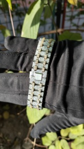 Reloj de Lujo para Hombre, Dorado, con Cristal de Zafiro, Luminoso, Cierre de Mariposa, Correa de Acero Inoxidable - Product Image 5