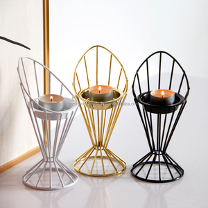 Bougeoir en métal de style minimaliste moderne avec fil de fer Décoratif Bougeoir à bougie chauffe-plat Bougeoir décoratif - Product Image 6