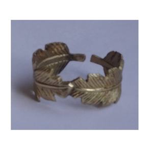 Hot Selling Luxury Stripe Design Brass Polish Metal Napkin Ring Holder Party Tableware <b>Cloth</b> <b>Paper</b> Napkin Ring Dinner <b>Table</b> - Product Image 6