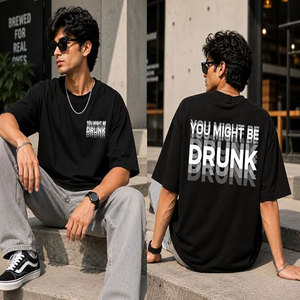 เสื้อยืดแขนสั้นสีดำสำหรับผู้ชาย ทรงปกติ คอกลม/คอวี ผ้าฝ้ายเจอร์ซีย์ 100% สวมใส่สบาย ระบายอากาศได้ดี พิมพ์ลายดิจิทัล แห้งเร็ว - Product Image 3