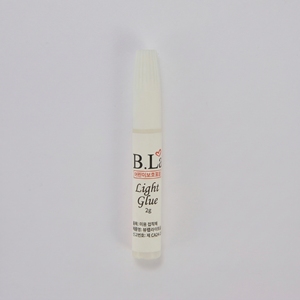 [K-ESSENTIALS] Colle Professionnelle Légère 2g Adhésif Transparent à Prise Rapide pour Réparation de Verre Fini - Product Image 1