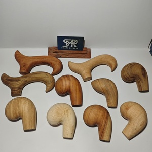 Juego de Empuñaduras de Madera Artesanal para Bastón, Hechas a Mano, Lisas y Pulimentadas, para Senderismo y Movilidad Diaria - Product Image 1