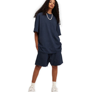 T-shirt à manches courtes et short, tenue assortie, ensemble deux pièces confortable et décontracté pour un usage quotidien, activités du week-end, voyages - Product Image 4