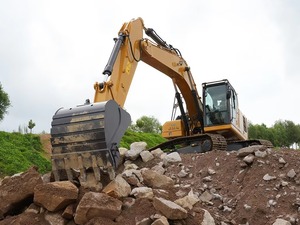 Excavatrice sur chenilles d'occasion durable de 3000 kg avec moteur diesel à couple élevé et godet renforcé pour travaux de terrassement lourds - Product Image 2