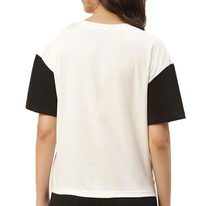 เสื้อยืดคอตตอนสีเบจสำหรับผู้ชาย มีกระเป๋าหน้าอก จากบังกลาเทศ ให้ความยืดหยุ่นและการรองรับสูงสุด ดีไซน์ทันสมัย ใส่สบายได้ทุกฤดู - Product Image 3
