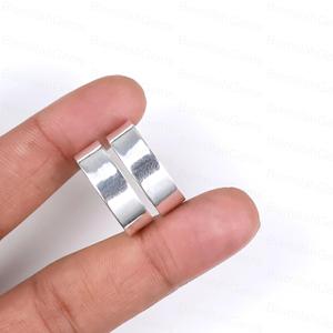 Trendy Simple 925 Sterling Silver <b>Ring</b> <b>Set</b> Minimalist Matching Bands For Couples Smooth Plain Silver <b>Ring</b> Custom Logo Wholesale - Product Image 2