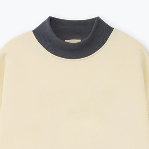 เสื้อสเวตเชิ้ตผู้หญิงสำหรับฤดูหนาว คอเต่าแบบโอเวอร์ไซส์ พิมพ์ลายโลโก้ด้านหน้า ระบายอากาศได้ดี แห้งเร็ว ผ้าฟลีซน้ำหนักเบา สวมใส่สบาย ทรงหลวม แขนยาว - Product Image 2