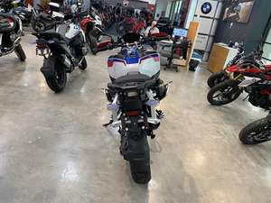 Produit TOP d'occasion, état impeccable, prêt à rouler, B-M-W R1300 GS 2025 - Product Image 4