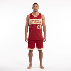 Ensemble de maillots de basket rétro personnalisés OEM pour hommes, en maille 190 GSM, style vintage universitaire, kit Hoops, vente en gros - Product Image 1