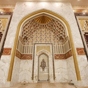 Pared de Qibla de Mármol, Arte en Piedra Hecho a Mano, Diseño Moderno, Resistente a la Intemperie, Totalmente Personalizable, Interior de Mezquita - Product Image 1