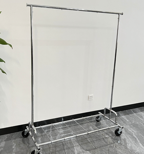 Porte-vêtements roulant robuste en acier inoxydable avec étagère inférieure en maille - Product Image 2