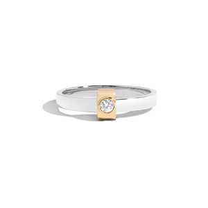 แหวนแต่งงานเพชรแบบกำหนดเอง ทองคำแท้ 14K 18K หนา 3 มม. ฝังแบบ Bezel ดีไซน์เรียบง่าย แหวนสองสี สำหรับเจ้าบ่าว ราคาโรงงาน - Product Image 6