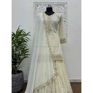 Fabzonefabindia présentant la nouvelle fête était belle broderie lourde fantaisie et haut de travail à paillettes de 5mm-Sharara avec Dupatta - Product Image 3