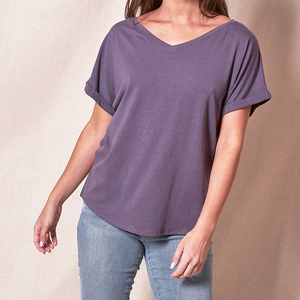 Women's V-Neck Batwing Sleeve Regular Fit 100% Polyester Casual Knitted Eco-Friendly Applique Summer T-Shirt Solid Color Red - Product Image 4