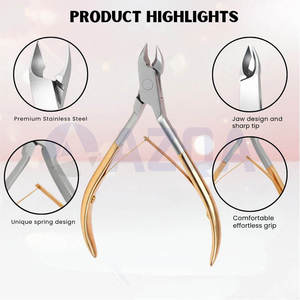 Vente en gros de pinces à cuticules en acier inoxydable avec manche plaqué or, outil professionnel pour le soin des ongles, coupe biseautée précise, manucure et pédicure - Product Image 5