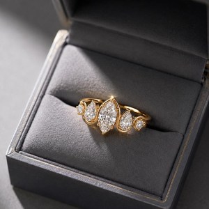 Anillo de Oro Sólido de 14K con Diamantes Cultivados en Laboratorio de 1.01 CT, Corte Marquesa y Pera, con Banda Ondulada, para Mujer, un Regalo Sorpresa Ideal para Novias - Product Image 3